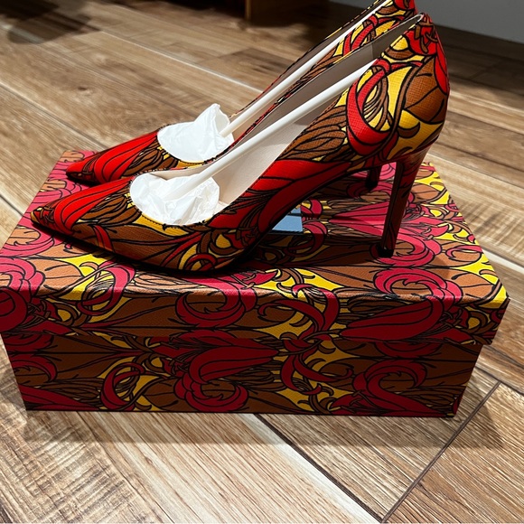 Prada Saffiano textured pumps size 37 - Picture 4 of 9